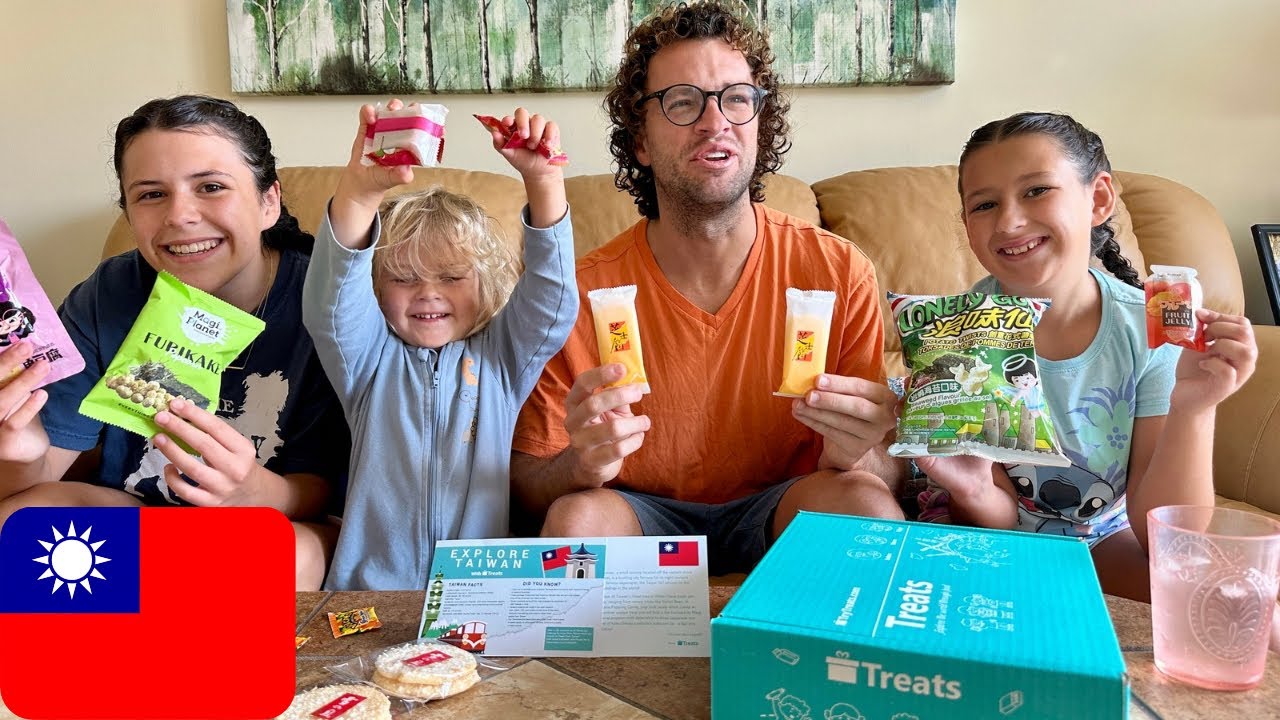 Americans Try Taiwan Treats 🇺🇸 🇹🇼 Flavors of Asia!