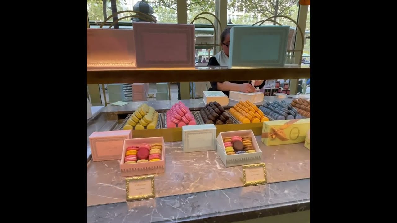 LADUREE PARIS