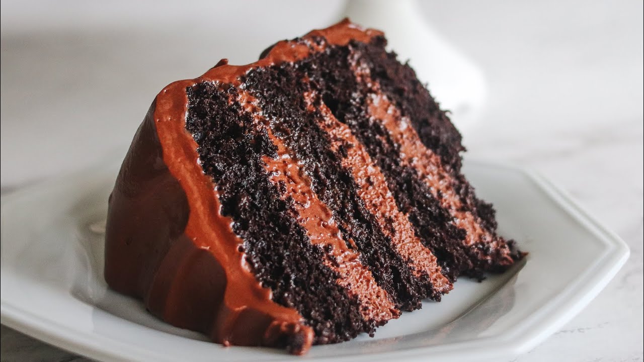 BOLO DE CHOCOLATE PERFEITO | MOUSSE DE GANACHE COM SUFLAIR E MASSA BLACK | Day Flaubert