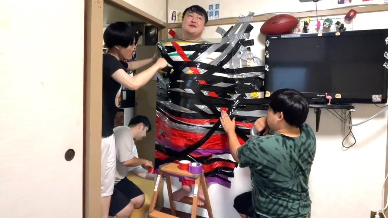 110キロデブをガムテープで壁に貼り付けたら…