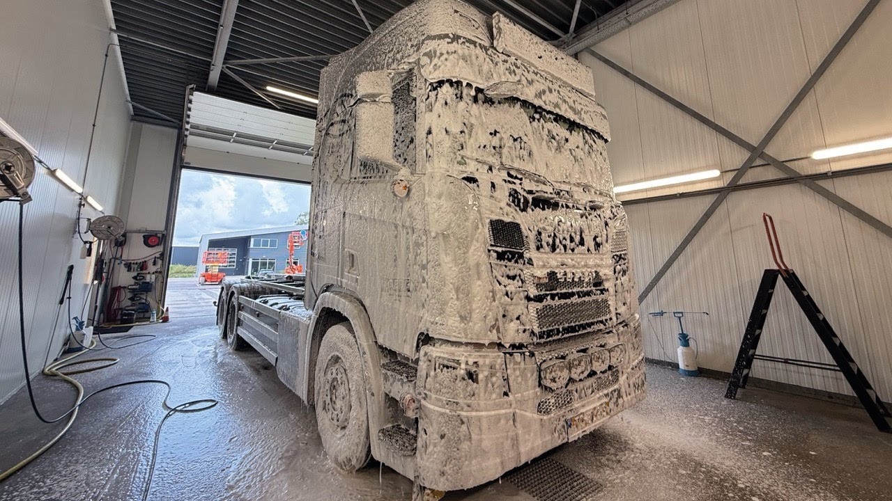 FROM RUST TO SHINE 💎 INSANE TRUCK TRANSFORMATION!