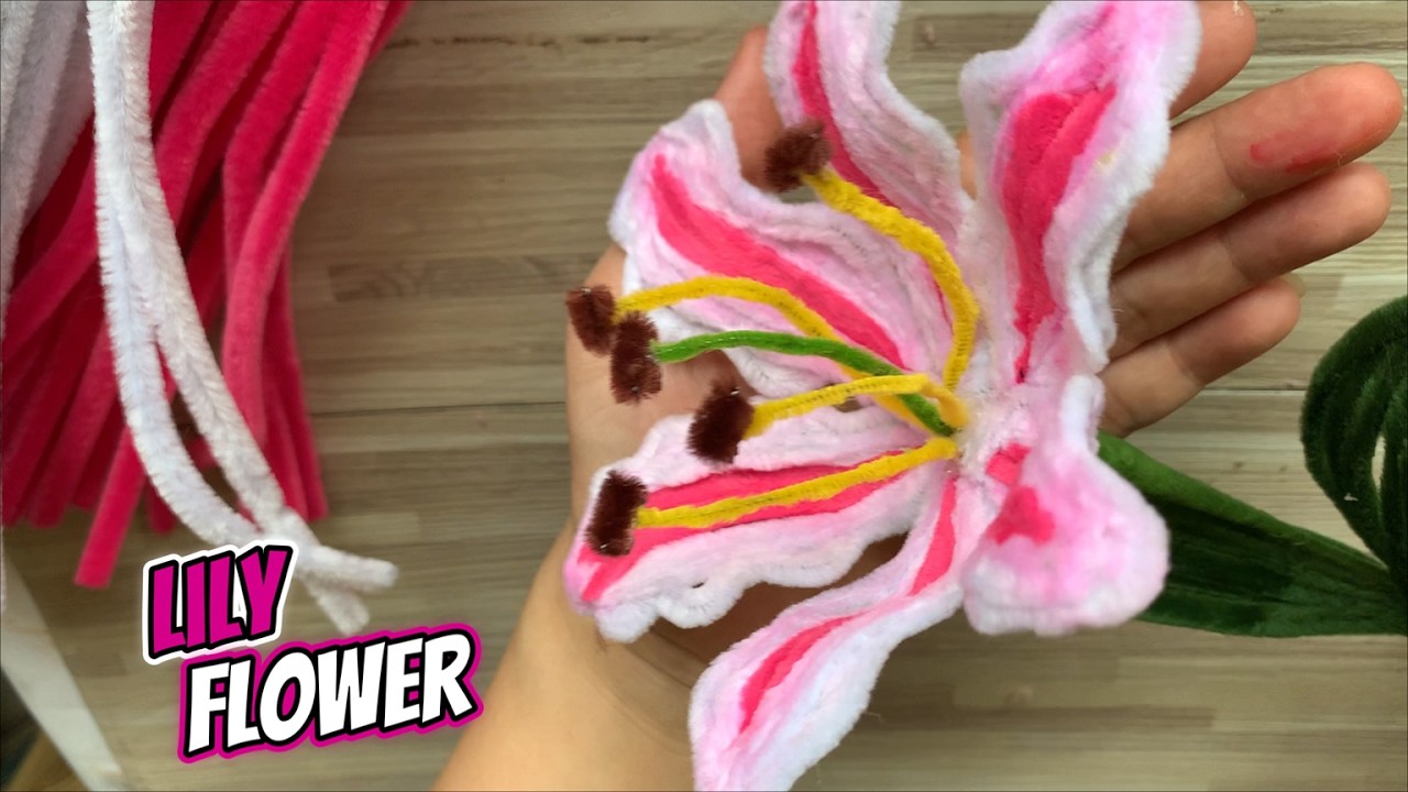 DIY Lily Flower | how to make beautiful lily flowers with pipe cleaners | easy lily flower craft