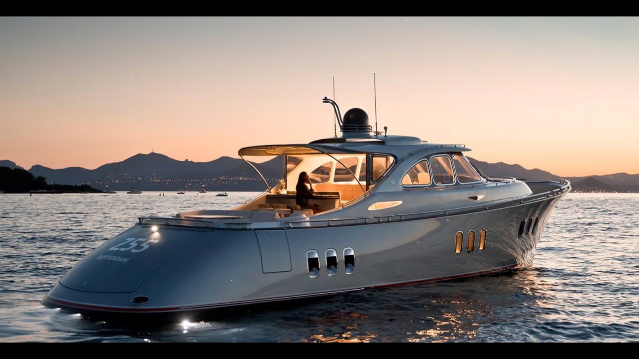 The Zeelander Z55, One of the sexiest boats on the water!