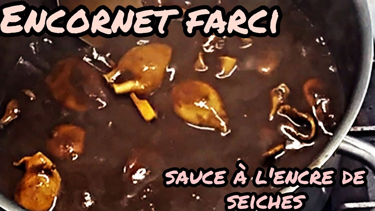 Encornet farci, sauce à l'encre de seiches
