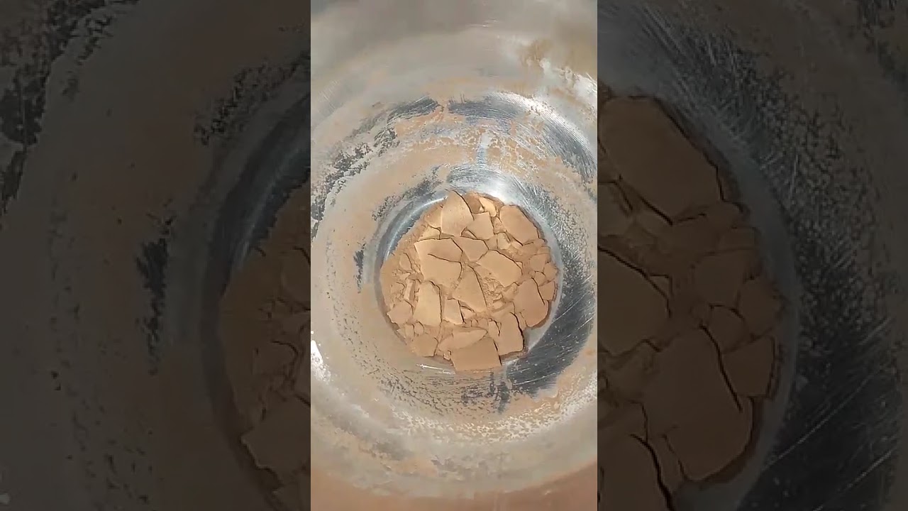 راسب الذهب من الماء الملكي تحت المجهر