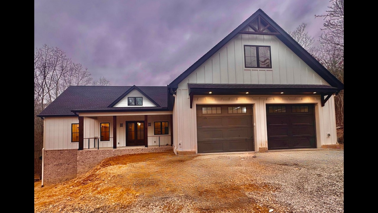 Style and class define this exquisite Harrison, TN home — Episode 277