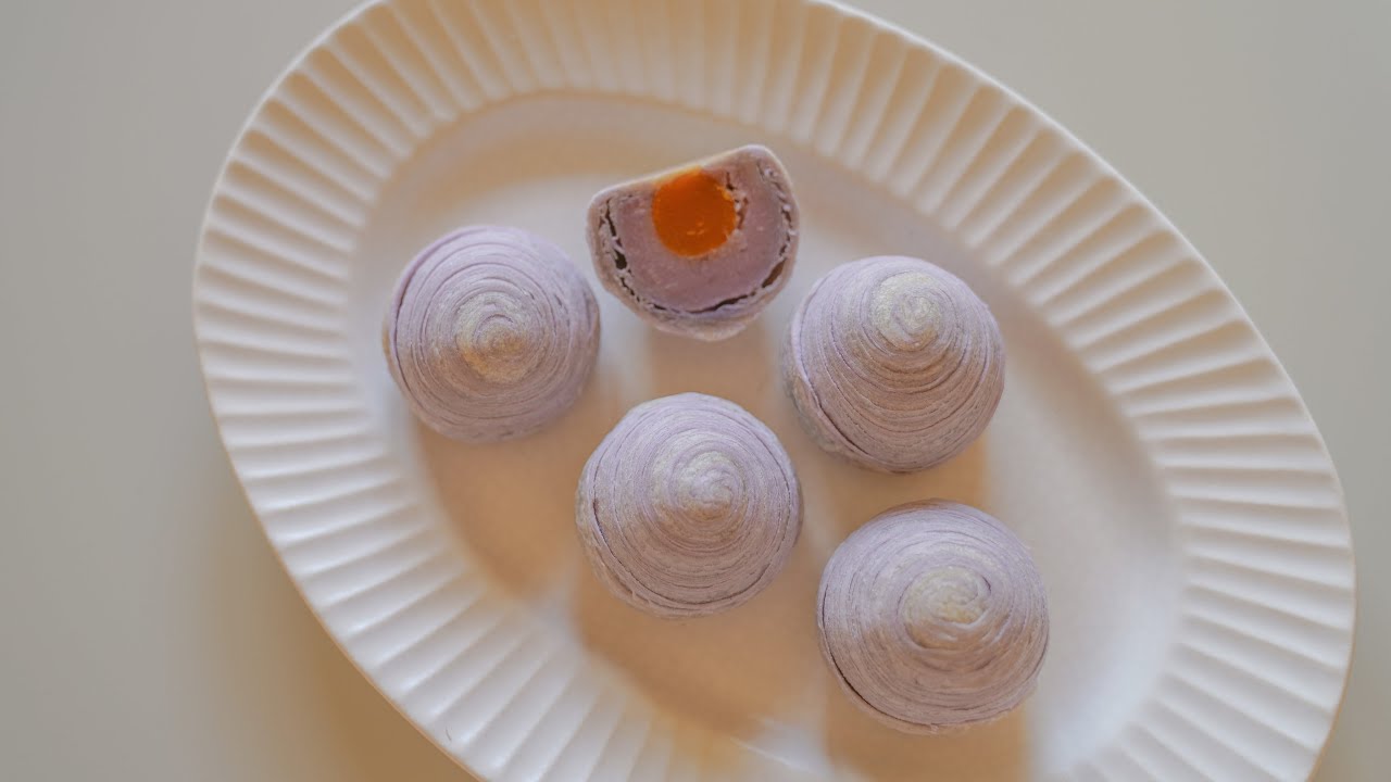【SUB】过年的中式点心：芋头蛋黄酥 Taro Pastry