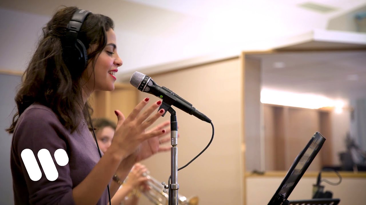 Fatma Said & Lucienne Renaudin Vary perform 