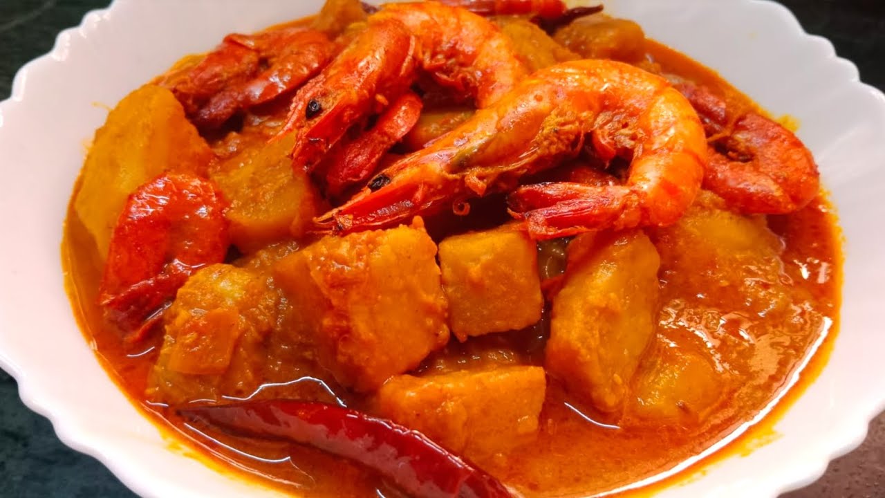 মানকচু ও চিংড়ি দিয়ে চমৎকার রেসিপি। Bengali Maan Kochu Chingri Recipe - Maan Kochu Prawn Recipe