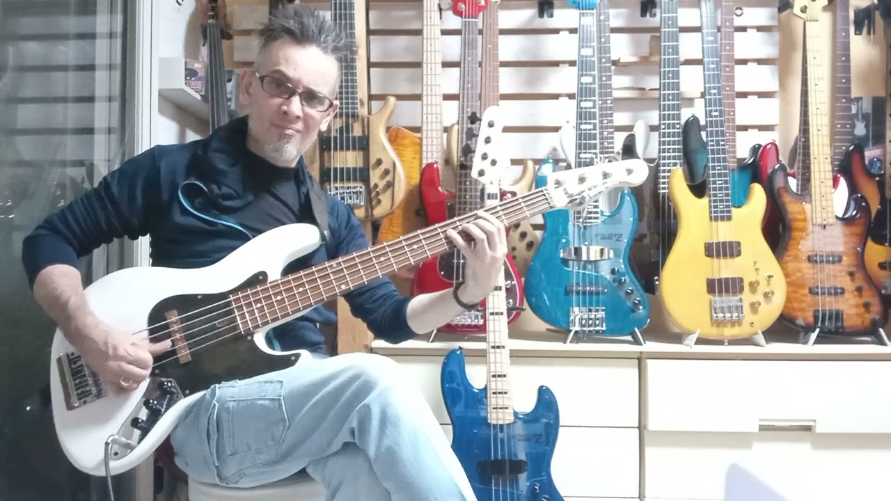 Funky Junk #57 High-end Greco/ ESP/John East component 5 String. Sound Test and Bass Review