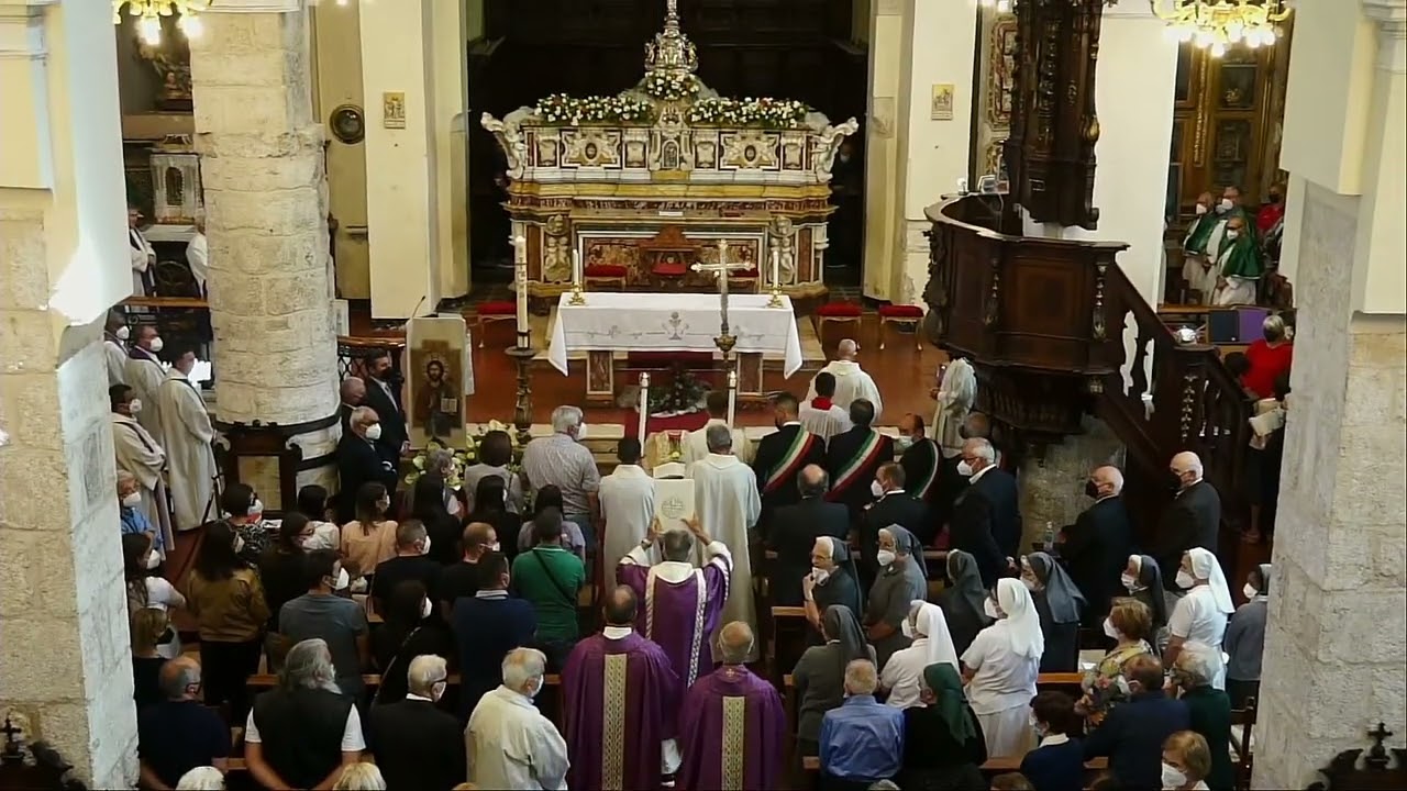 Santa Messa Esequiale di Don Carmelo tagliato