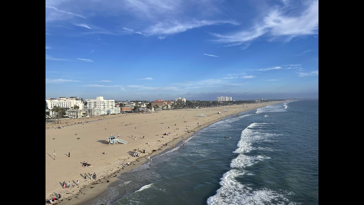 groovy house mix for playing beach volleyball on a sunny day