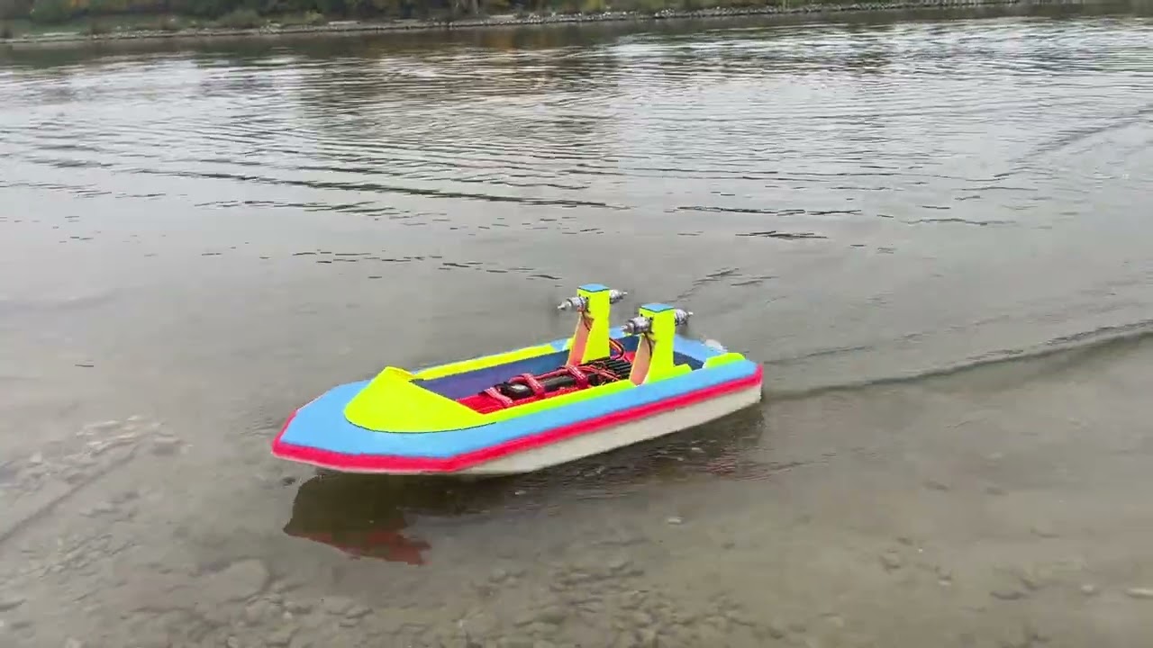 Simprop Hoverstar inspired RC airboat - Quad motor without guiding rails