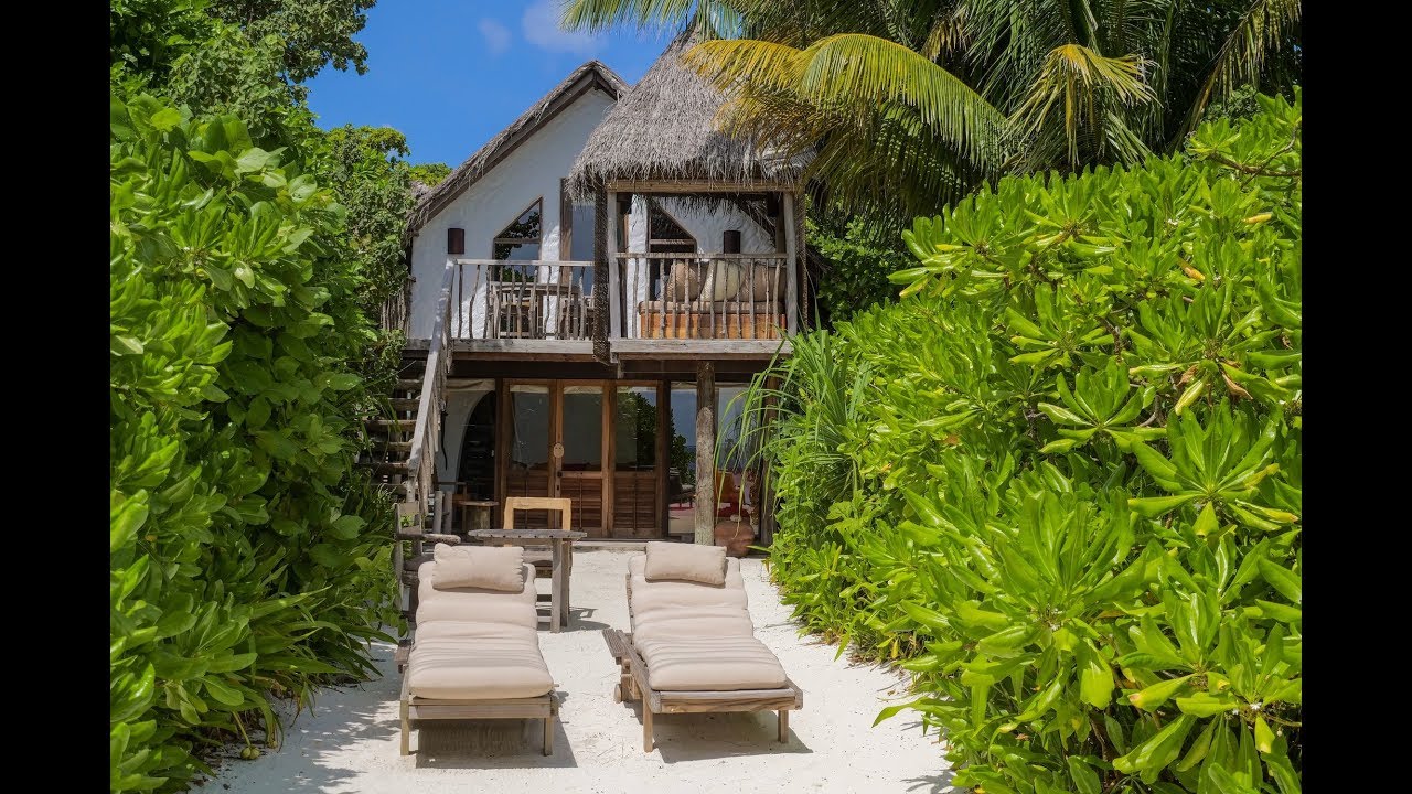 Soneva Fushi Resort & Spa. Шампанское на песке с голыми пятками. Личная оценка.