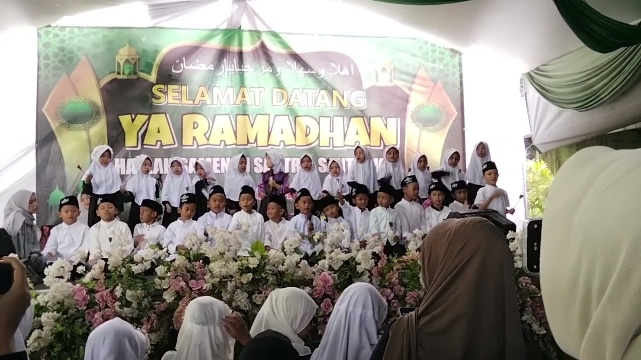 Kenaikan kelas TPA darisurur al maskuriah Hadad Alwi :kaulah ibuku #kaulahibuku #pentasseni 