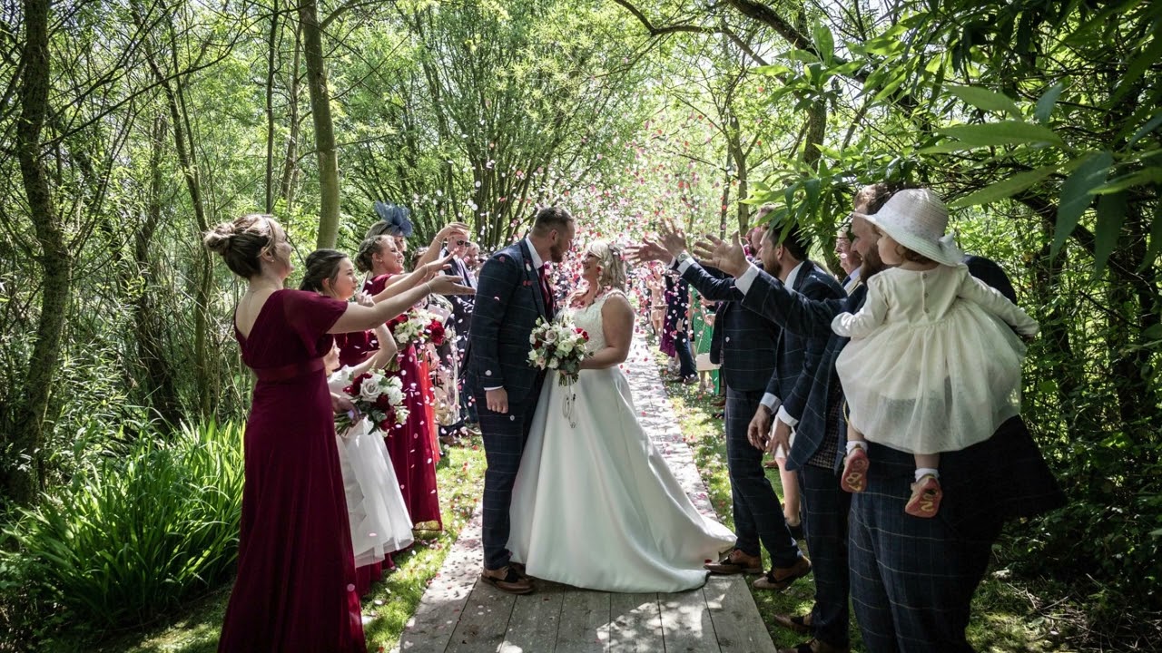 🎉 Magical Wedding at Lake Henry | Northallerton&rsquo;s Dream Wedding Venue 🎊