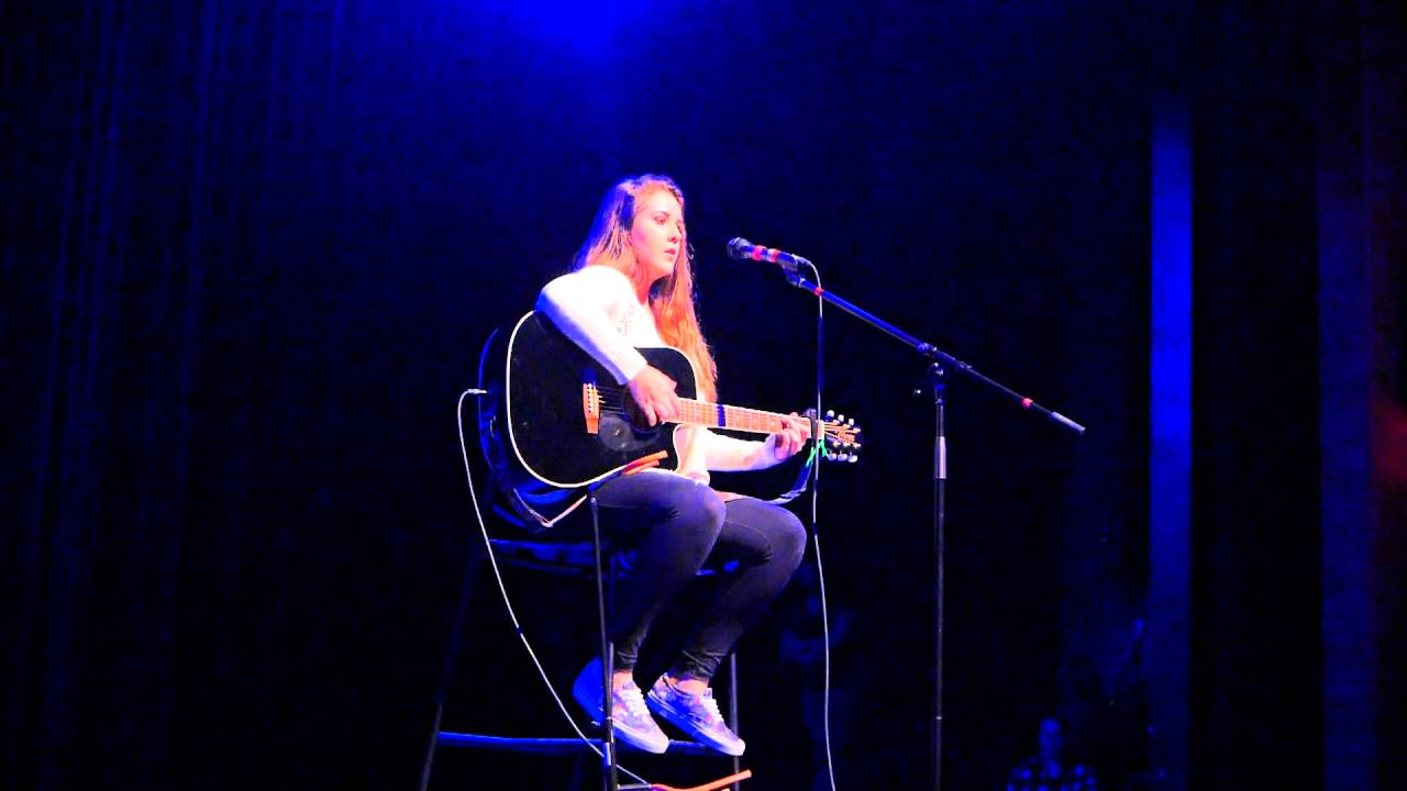 Sarah Mitchell singing &ldquo;Tenerife Sea&rdquo; by Ed Sheeran