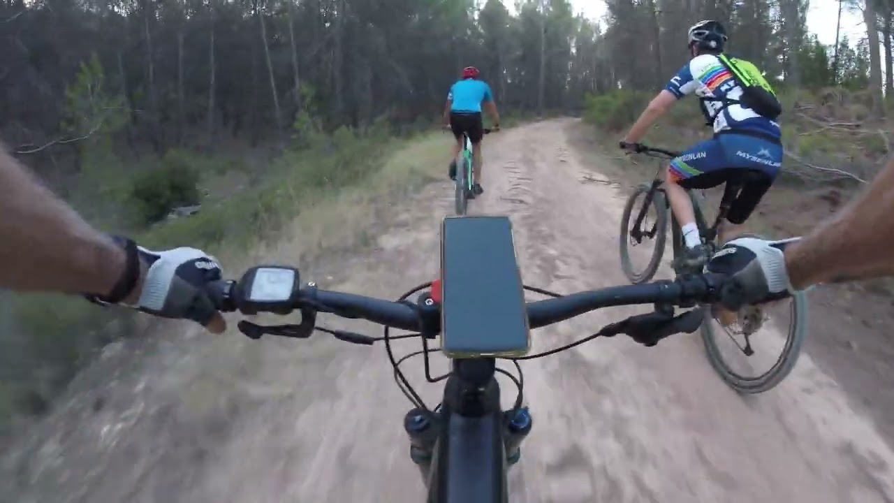 🚵‍♂️ Épica ruta BTT por el Rincón de Ademuz | Amanaderos, Casas Cueva y… ¡casi caída de Pepito! 😂
