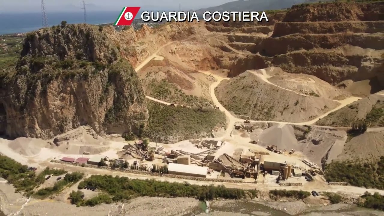 Sant’Agata Militello – Illeciti ambientali in una cava di calcare: sequestrata area di 170.000 mq