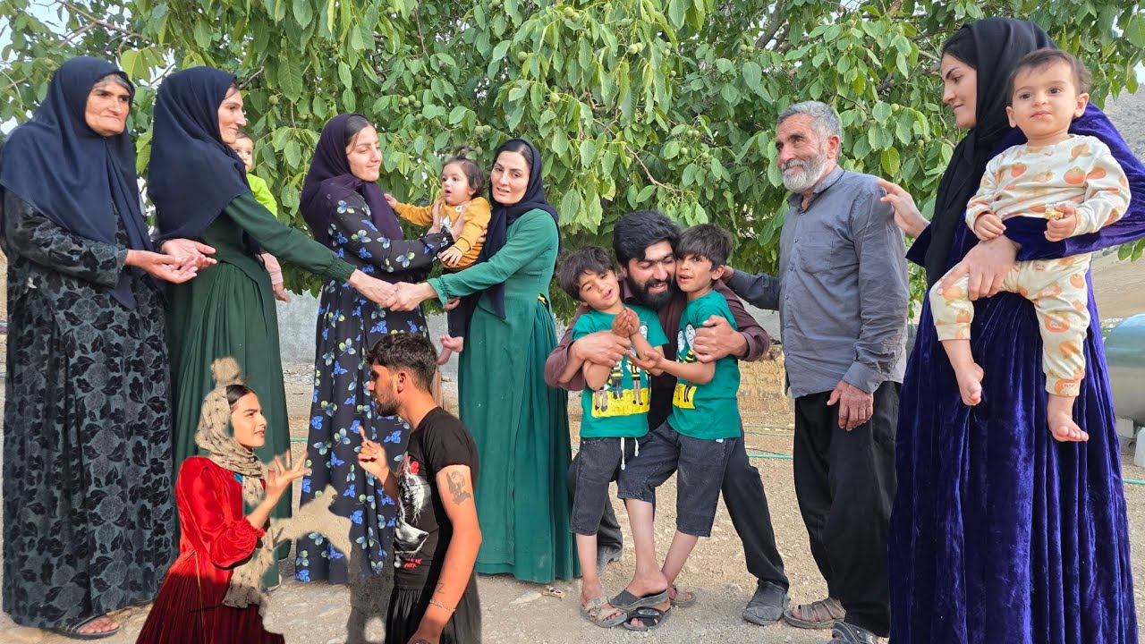 Father's house, host to tears and smiles of Masoud and his children's visit 