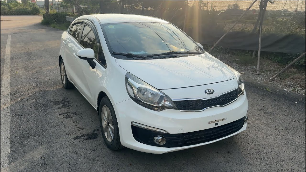 Kia Rio nhập Hàn 2015 thật đẹp ở 250tr. Xe gia đình chạy 17.5v km máy số Zin, lh 0966880665