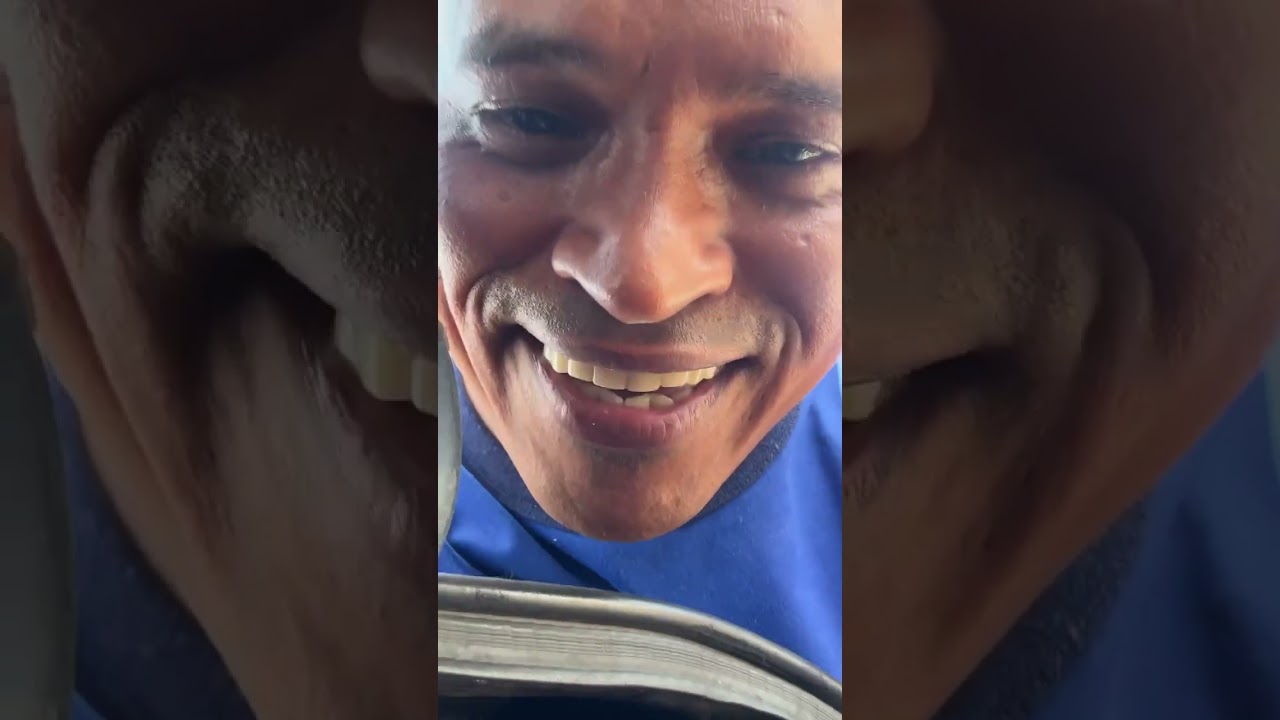 Não sei qual o mais difícil, passar na prova concurso da polícia ou falar com o prefeito. 