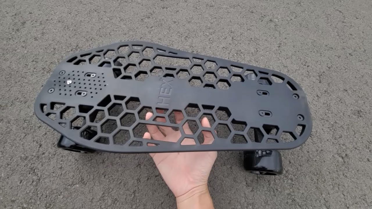 噂の移動特化型スケボー「HEX ミニクルーザー」私ならこう乗る