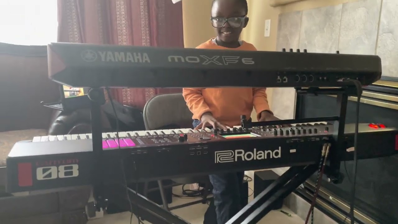 First Touch On My Roland Fantom-08