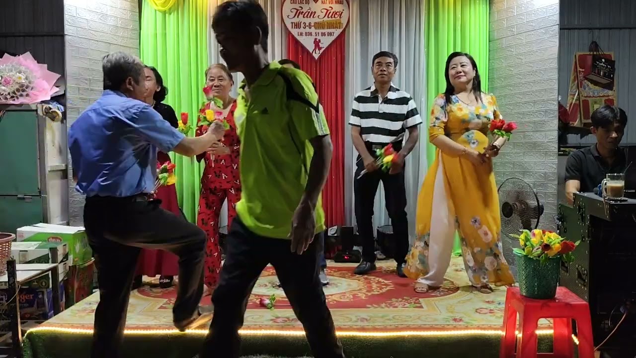 Anh thanh vân giao lưu CLB trần tươi ca khúc thuyền hoa 