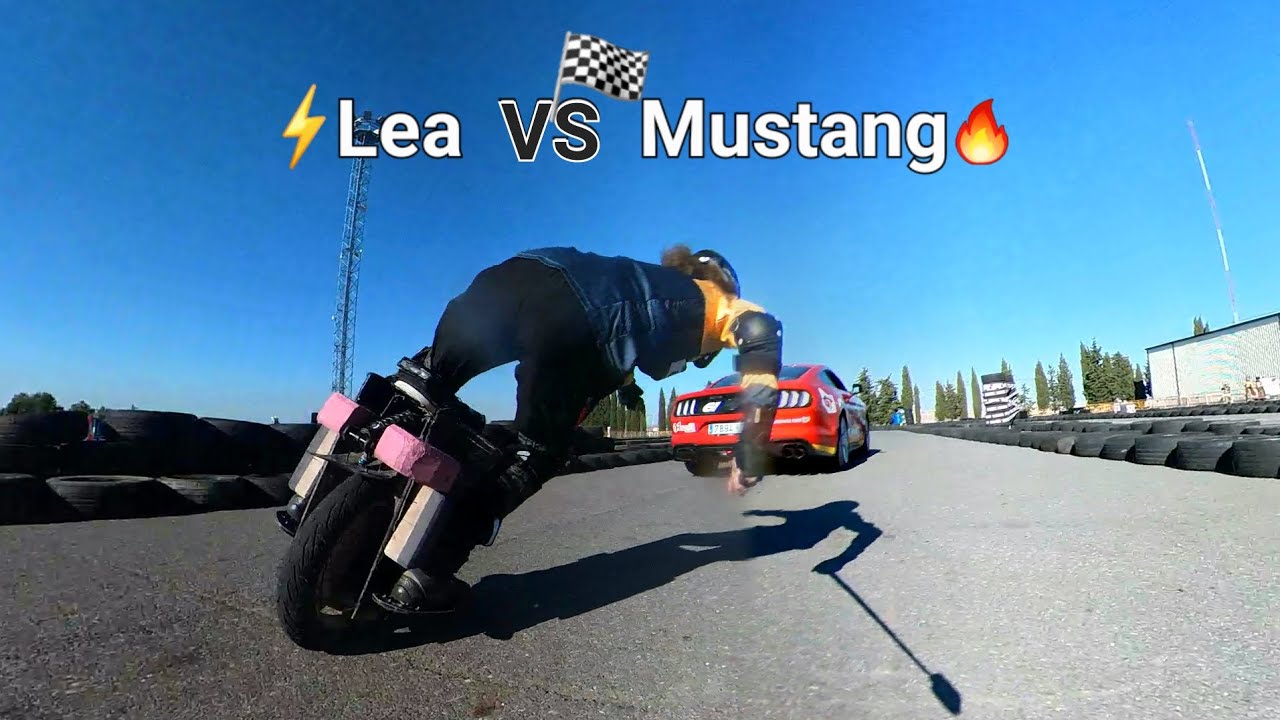 Monociclo eléctrico vs Coche de carreras.🏁 Master-MustangGt🚘