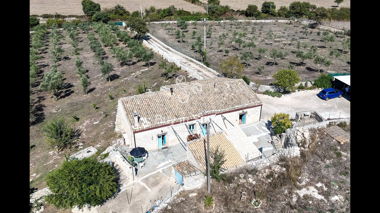 Charming Stone House with Olive Grove near Noto – Pure Sicilian Living