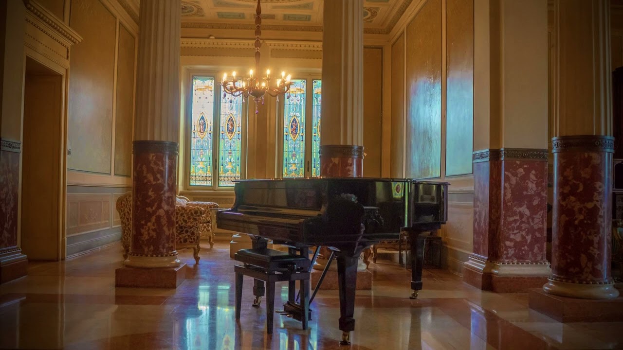 Classical Echos | Wistful Piano Music