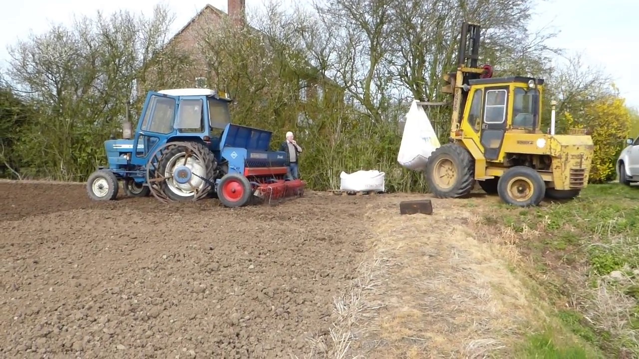 FORD 4600 & INTERNATIONAL 885 XL