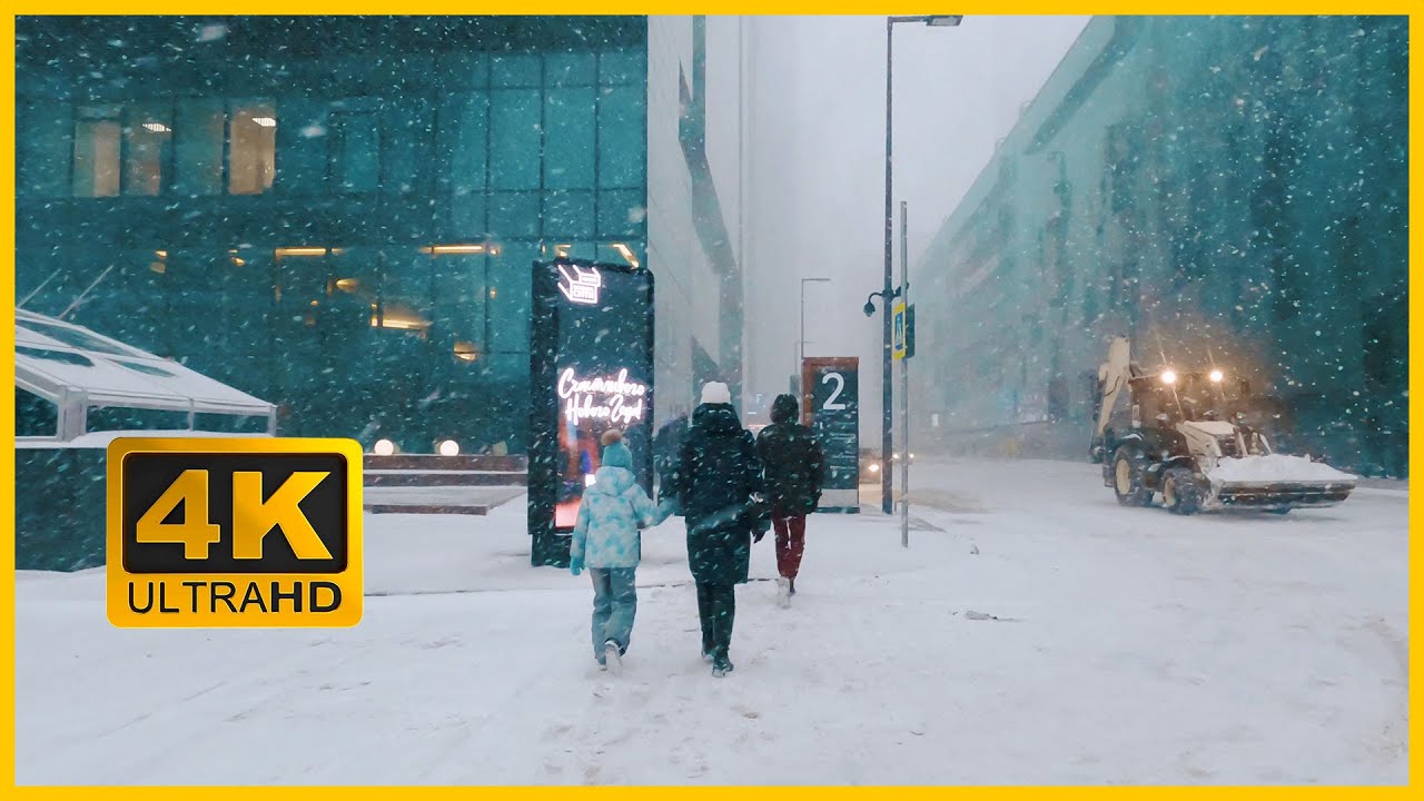 HEAVIEST SNOWSTORM and heavy snowfall in Moscow, RUSSIA. January 5, 2022 | CYCLONE 