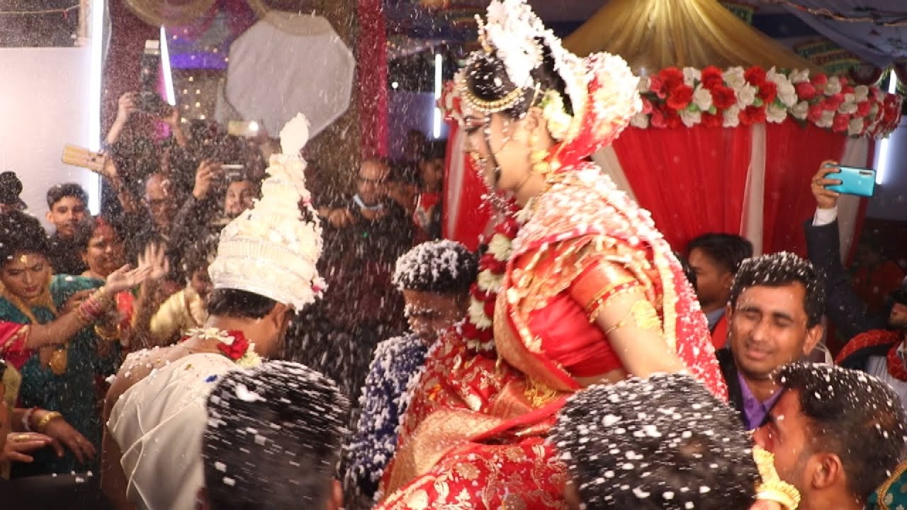 এটা কেমন মালা বদল/হিন্দু বিয়ের মালা বদল/সাতপাকে বাধা/Wedding Mala Bodol Video