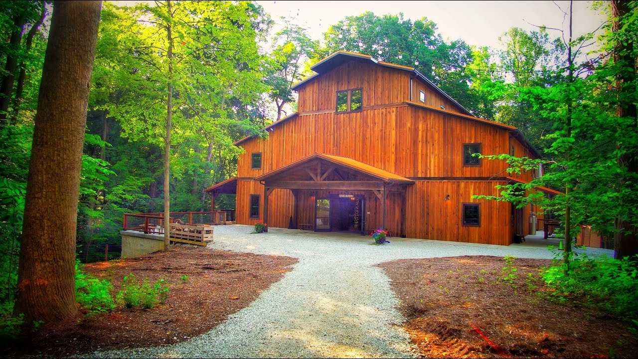 3 Fat Labs Wedding & Event Barn | Greencastle, IN