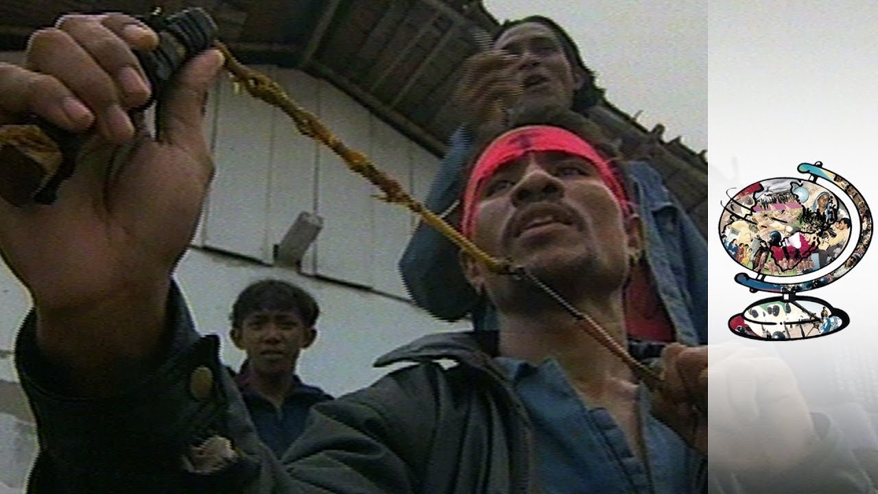 Religious Warfare on the Tiny Indonesian Island of Ambon (1999)