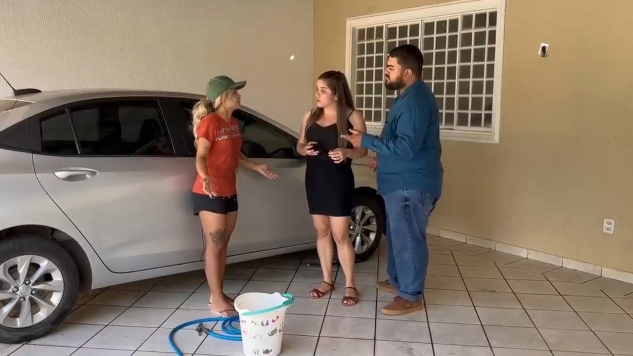 Garota que trabalhava lavando carros entrega tudo!!😱 (FILME COMPLETO)