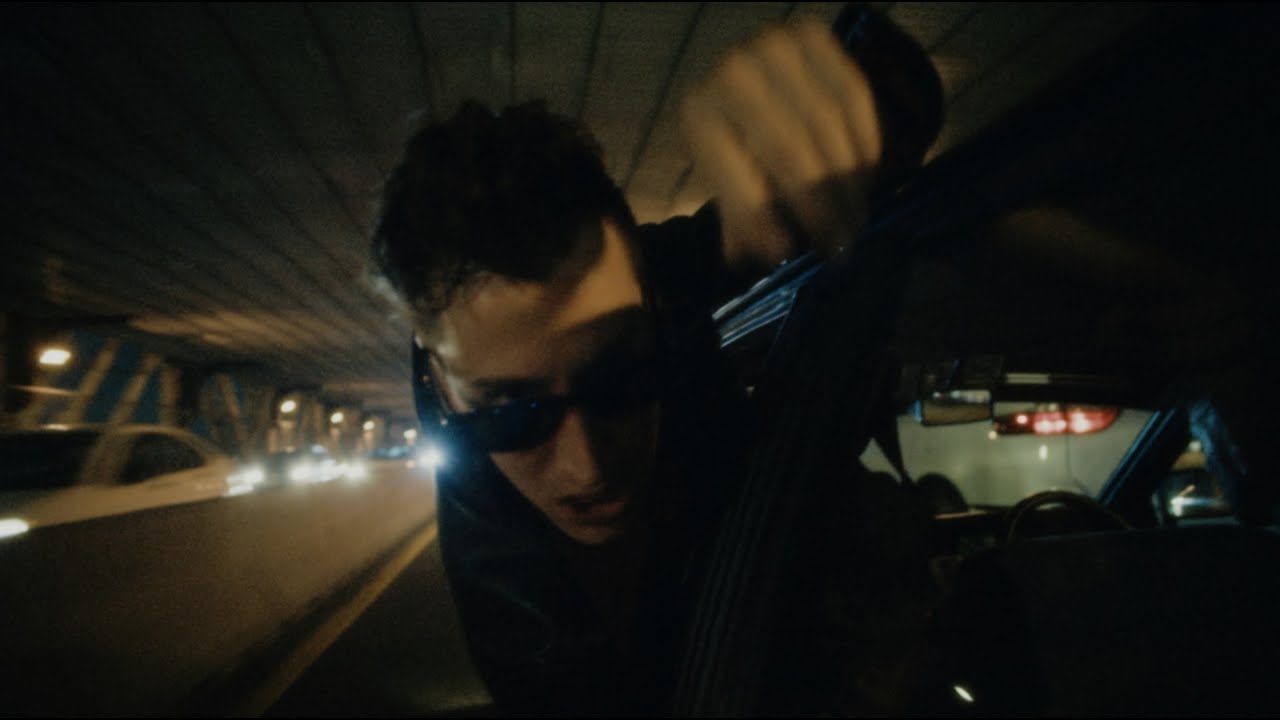 Des Rocs - Ruby with the Sharpest Lies (Official Music Video)