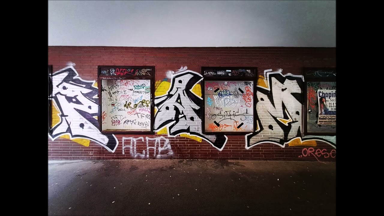 Jintanino - Ich Bins (Tatsächlichkeiten und ein Bild 2001)