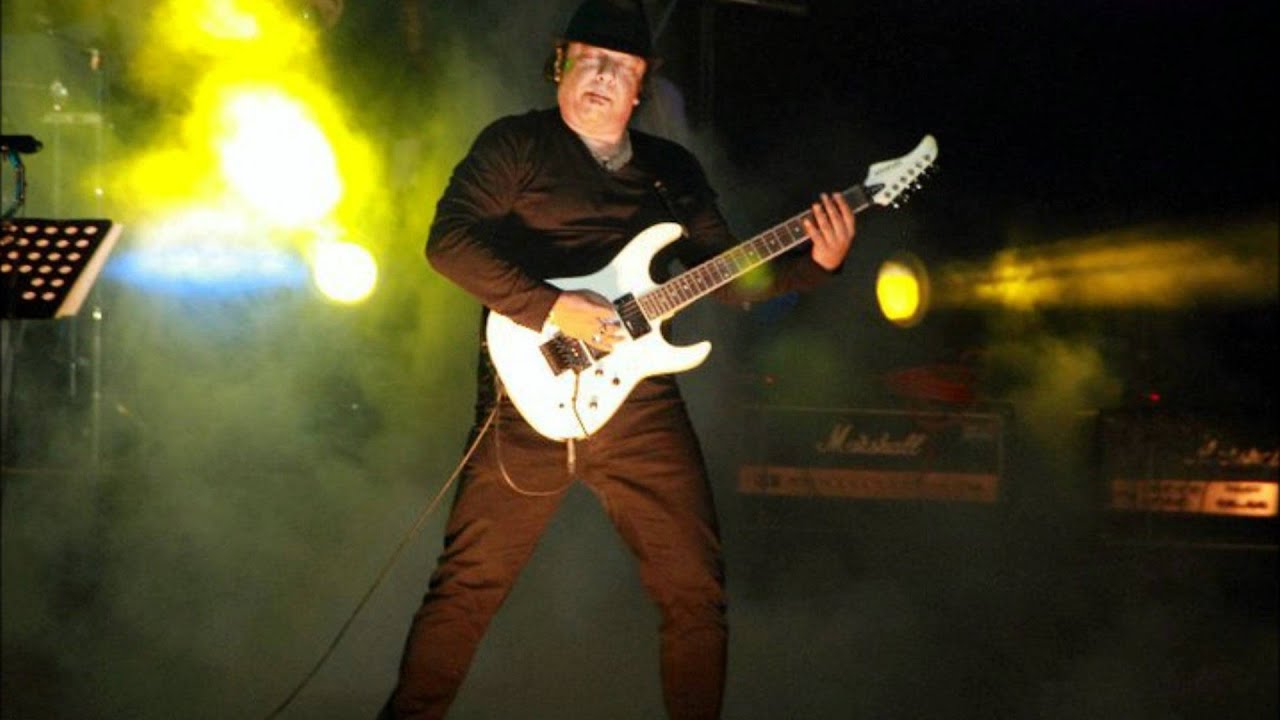 LRB - Meghrong Nilimai (মেঘরং নীলিমায়)