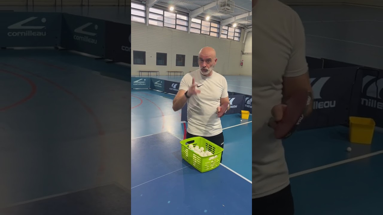 Comment mettre plus d’effet au service au tennis de table.