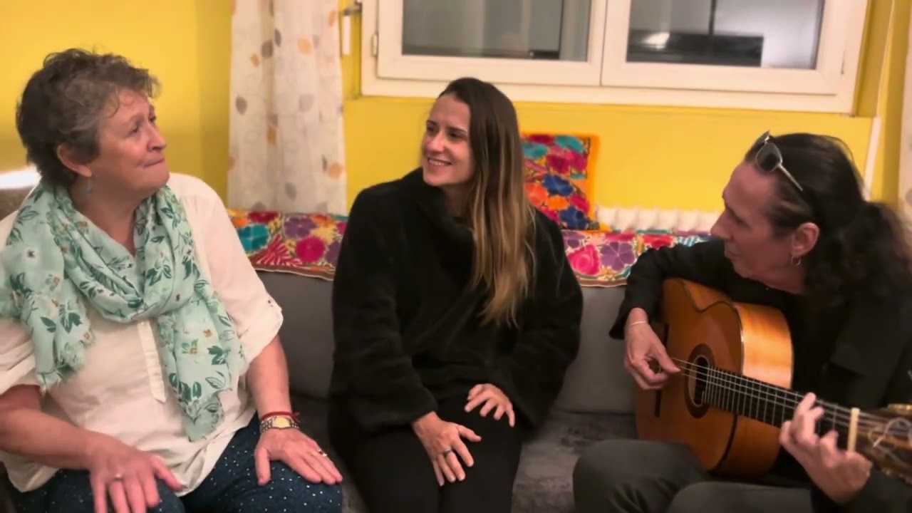 Ramito de violetas con Mara, Elsa y Serge