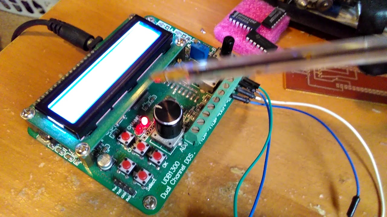 Phase Lock Loop with 74HCT4046AN demonstrated