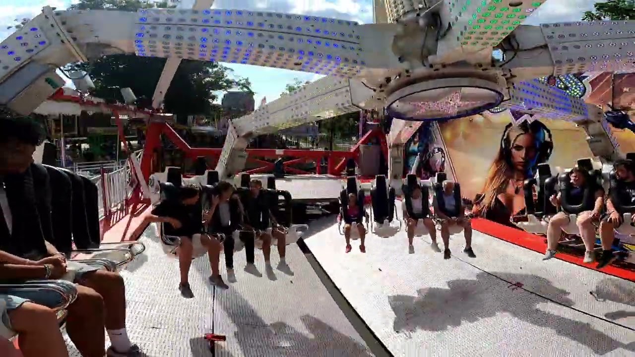 Chaos onride, Tilburgse kermis 2024.