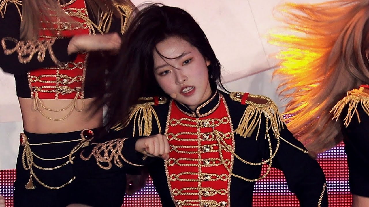 2022 이달의소녀 Loonaverse:from PTT(Paint the Town) 올리비아 혜 직캠