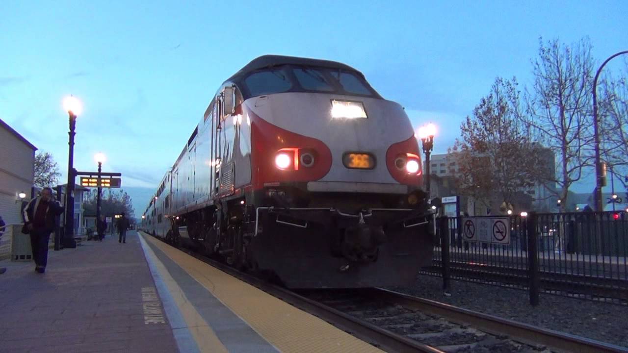 (HD) Late 2013 Winter Railfanning on the Caltrain mainline