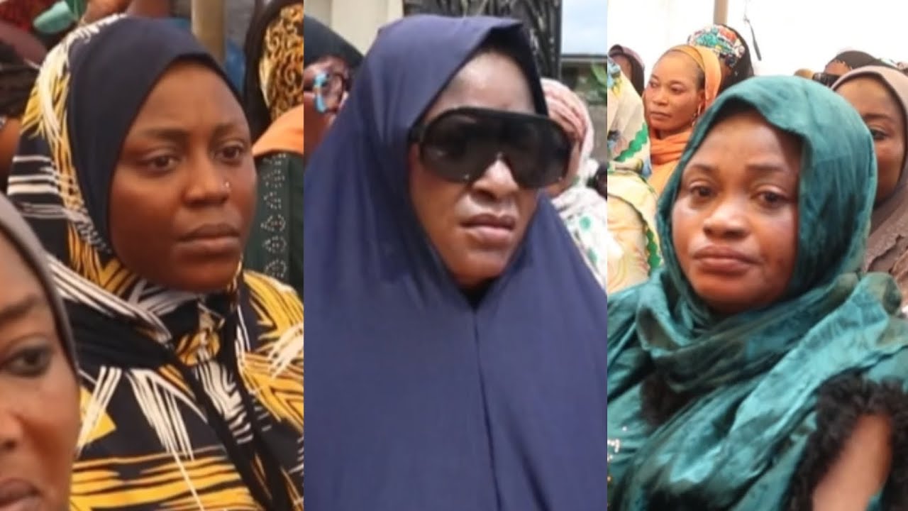 So Sãd As Mistura, Omotayebi, Barrymade pay Last Respect at Rukayat Gawat Burial
