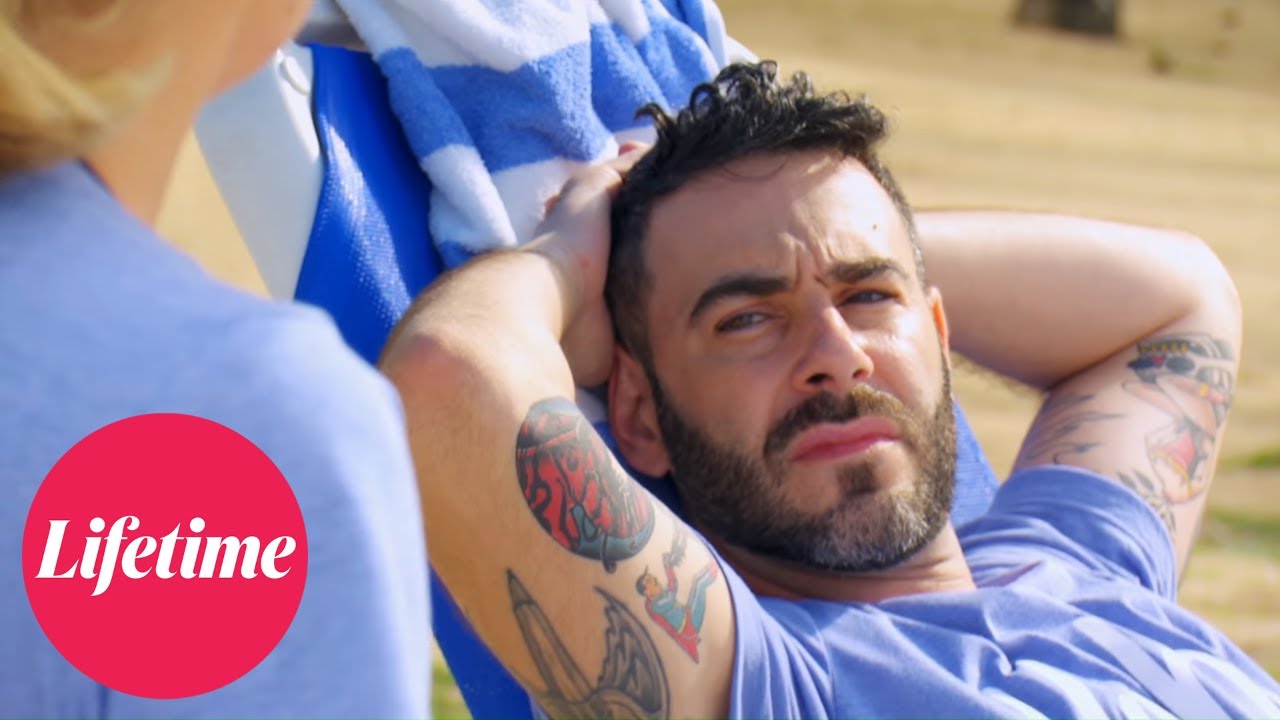 Married at First Sight: Heather Confronts Derek About Smoking (Season 4, Episode 4) | Lifetime