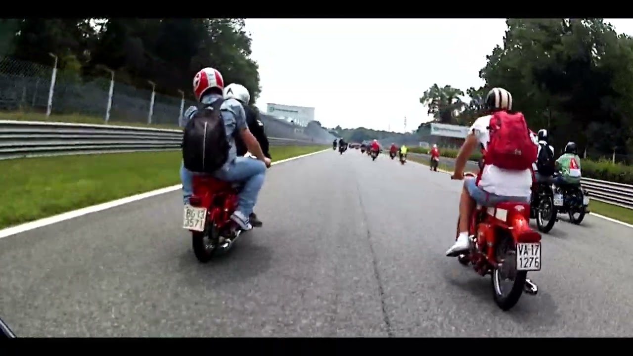 Raduno Gilera 2022 - On board sul Circuito di Monza.